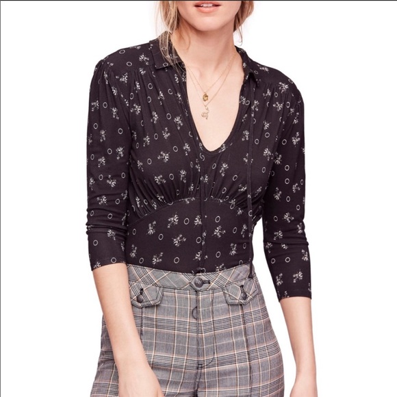 🔥FREE PEOPLE🔥Soraya Printed Top Cut-Out Back XS NWT - Picture 5 of 9